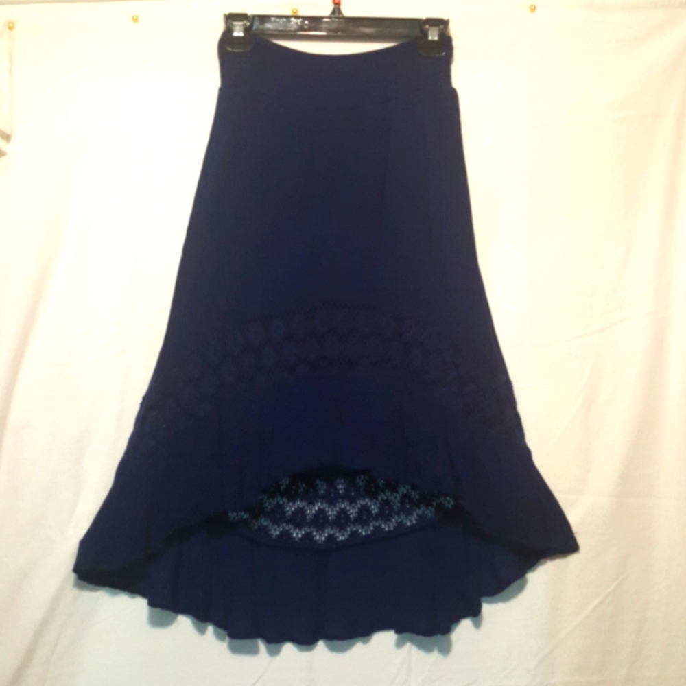 Navy blue high-low crinkle rayon skirt